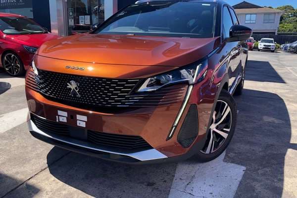 2023 Peugeot 5008